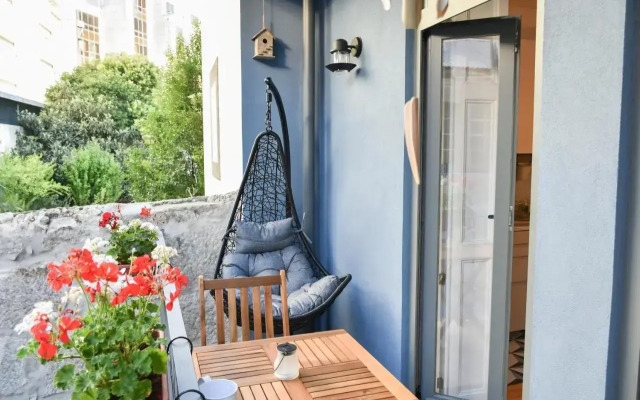 Peaceful & Cozy Studio w/ Balcony