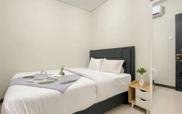 Comfortable And Homey 2Br Apartment Nifarro Park