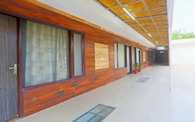 Fabhotel Vasant Villa
