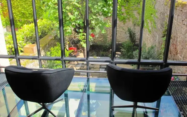 Barbary Lane House Rental Meursault