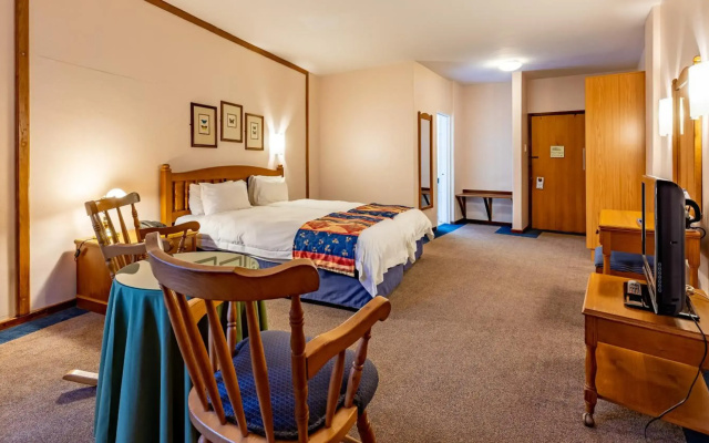 African Sky Hotels - Pine Lake Inn