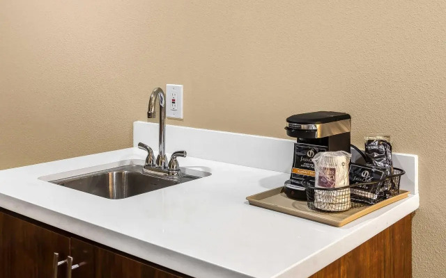 Comfort Suites San Jose Airport
