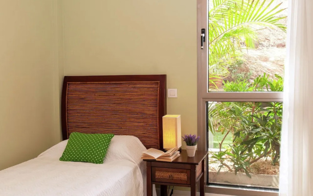 Vibrant Villa in San Bartolomé de Tirajana With Swimming Pool