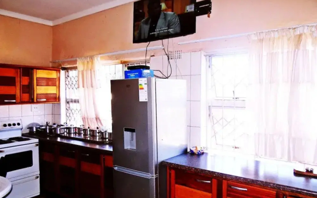 JosepHome Accommodation - Hostel