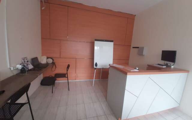 OYO 93274 Oren Home Bekasi