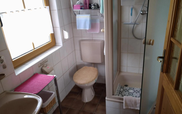 Pension/FeWo E. Tschernach