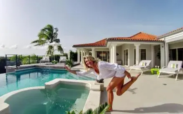 Seafacing Villas Apartments Rentals