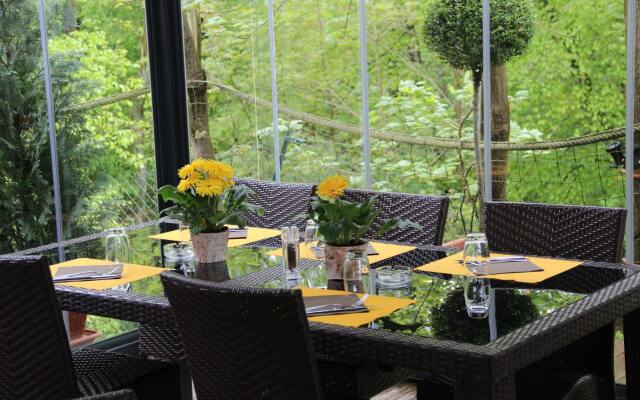 Hotel Restaurant Les Pins