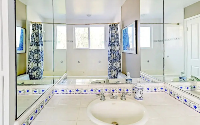 Pepperwood - 2 Br Home