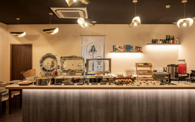 ibis budget Singapore Imperial