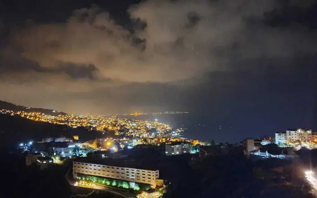 Sea Valley Suites
