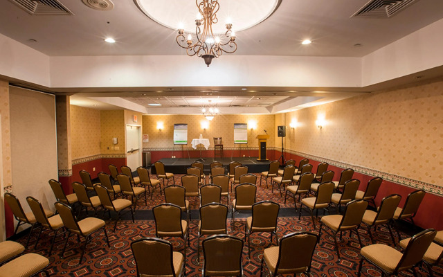 Holiday Inn LaGuardia Airport