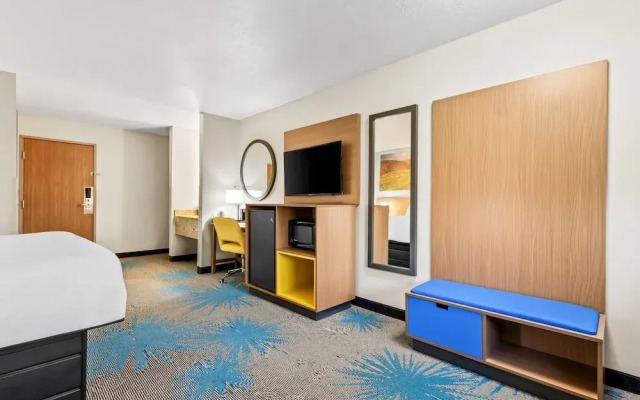 Days Inn Mitchell Sd