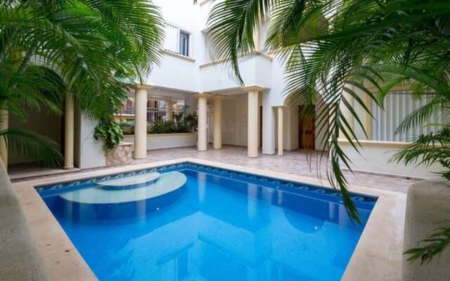 Arcoiris Family Condos by Playa Paradise