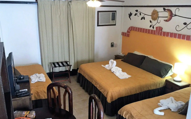 Suites Fenicia - Adults Only