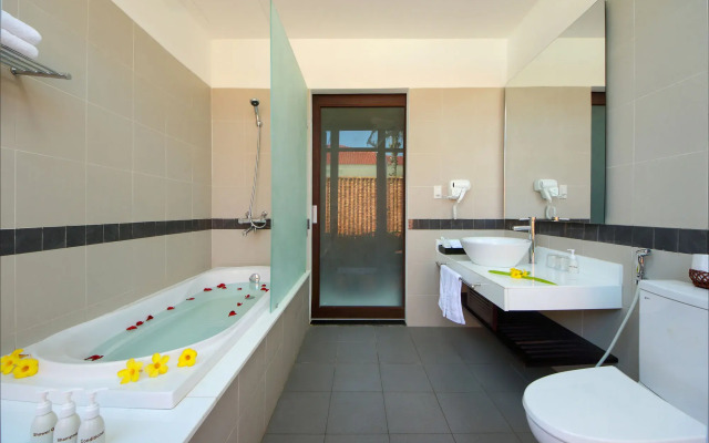 Tam Thanh Beach Resort & Spa
