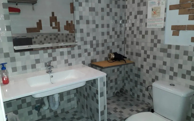 One room flat at the beach near house "Sanmao"
