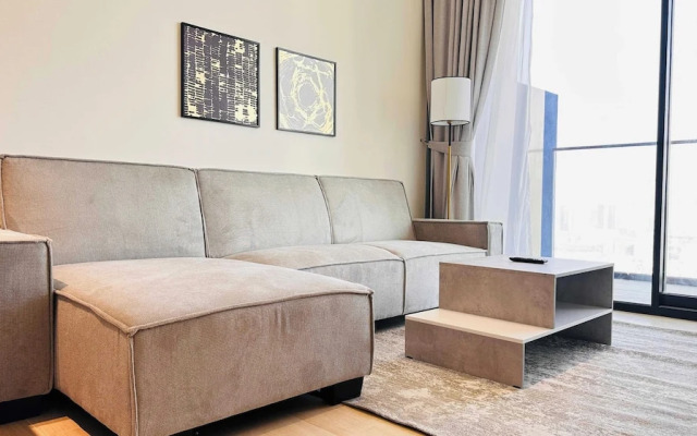 OYO HOME 1480 Premium 1bed Apartment In
