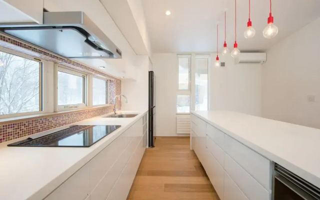 Chalet Luma by Hokkaido Tracks