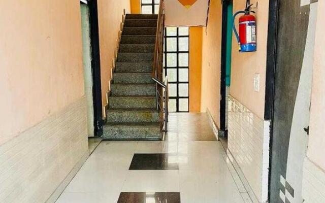 OYO Hotel Royal Apple