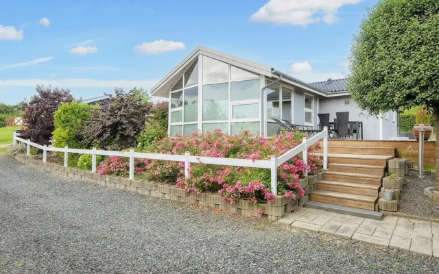 6 Person Holiday Home in Hejls