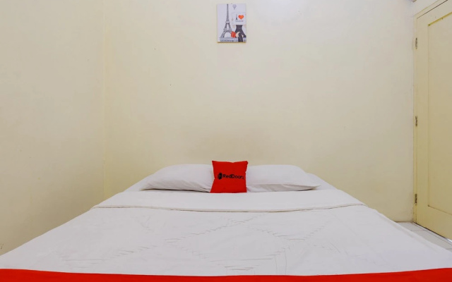 RedDoorz Near Soekarno Hatta Airport 3 – Guest Rooms – Jakarta
