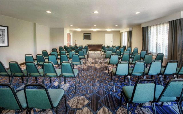 Hampton Inn Phoenix-Airport North