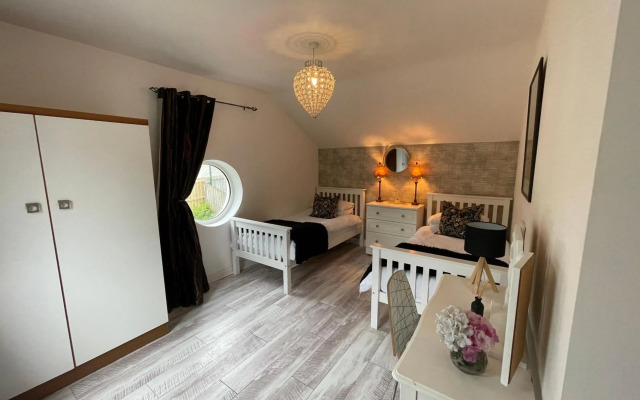 Rosebank Apartment no 3