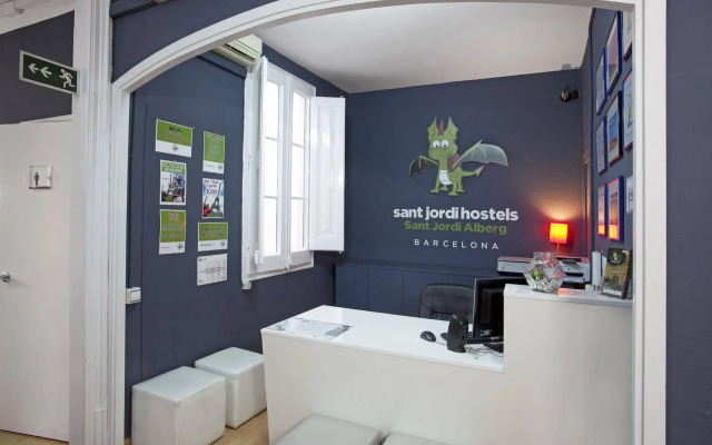 Sant Jordi Hostel Alberg