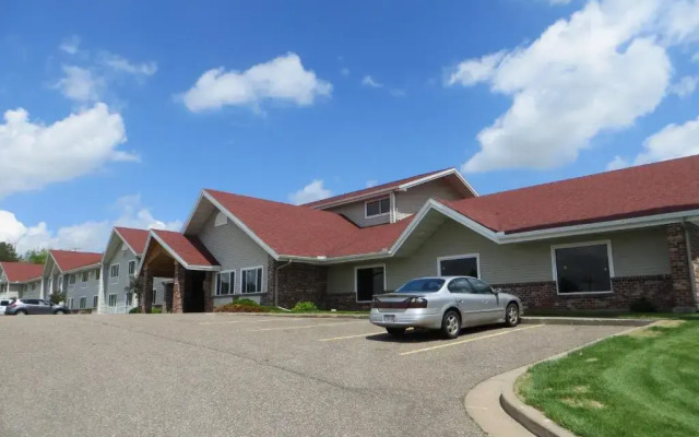 Cobblestone Hotel & Suties - Baldwin