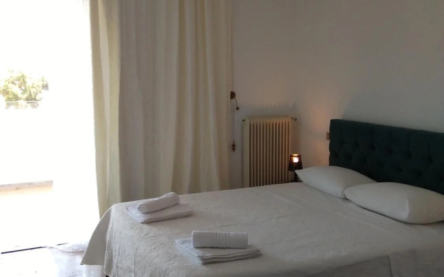 Glyfada Seabreeze Apartment