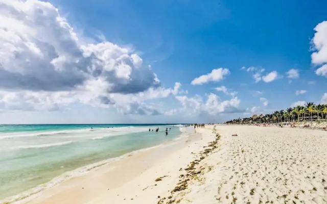 New Year Available 3BR 200Mbps Wifi & Bikes & Beach Access