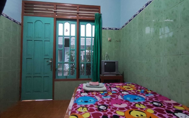 OYO 93394 Pondok Wisata Kurniawan 2NearWonogondang Camp ( Bumi Perkemahan Wonogondang )
