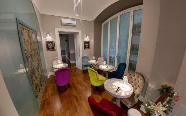 Leone Camere D'Autore