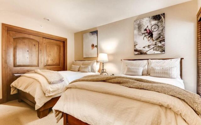 Ski in, Ski out 3 Bedroom Mountain Residence in the Heart of Lionshead Village with Heated Slope Side Pool and Hot Tub