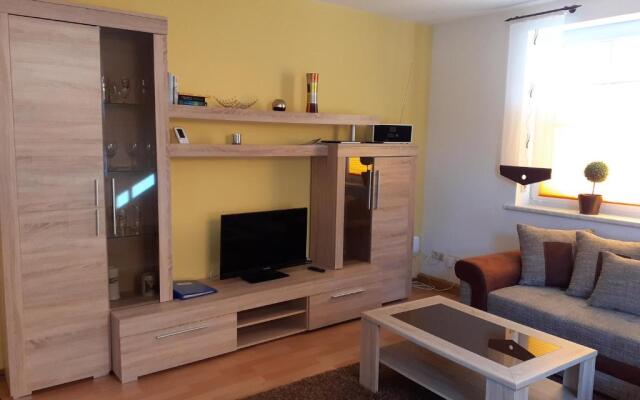 Ferienwohnung - August-Bebel-Str. 19