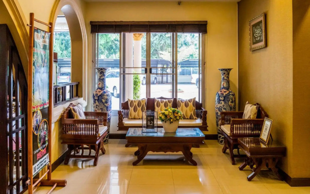 Sakulchai Place Hotel
