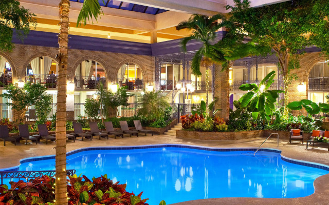 Courtland Grand Hotel, Trademark Collection by Wyndham