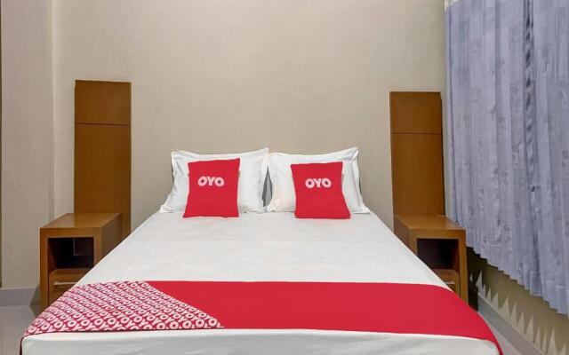 OYO 92065 Kos Flobamor