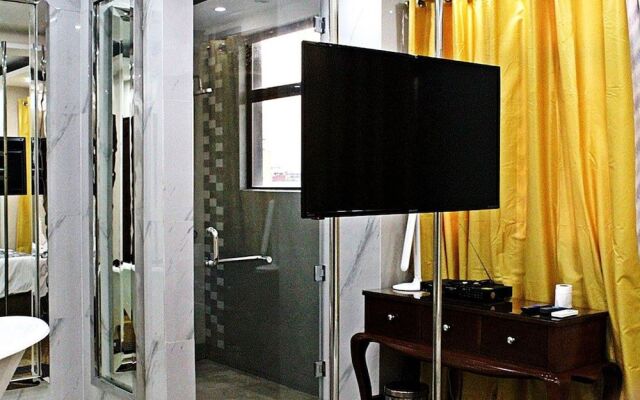 Belgian Suites