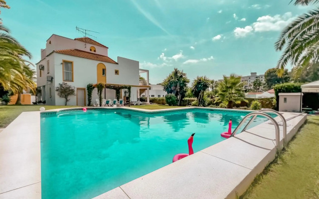 Nice 5BDR Villa close to Puerto Banús, DOUVLE_COM