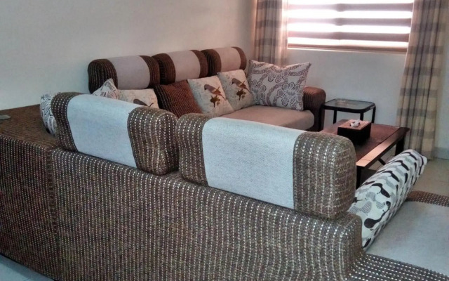 Regimanuel Apartments - Kwabenya