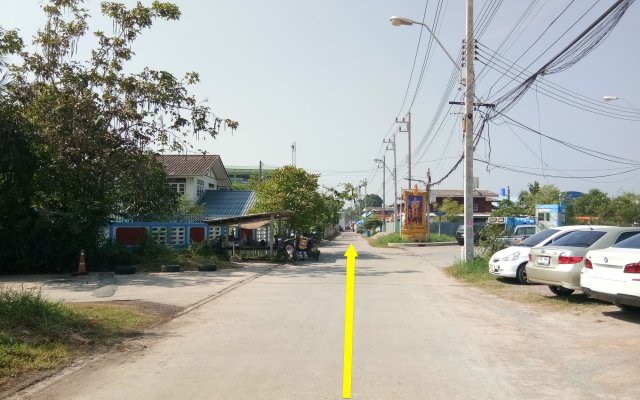 River House at Wat-Yai