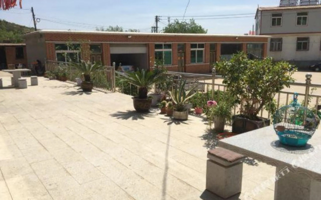 Beizhen Good Luck Hotel (Qingyan Temple Branch)