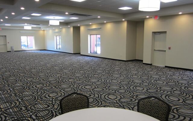 Best Western Plus Sunrise Inn