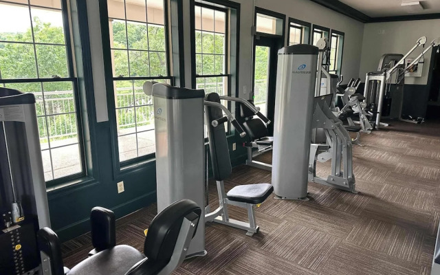 Birdie's Bliss 2BR Condo Sleeps 6!