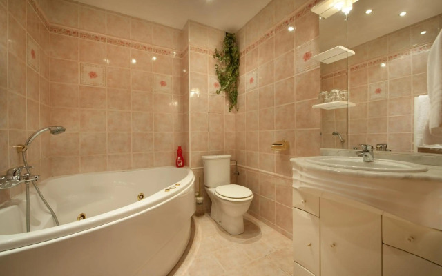 Hotel Henrietta