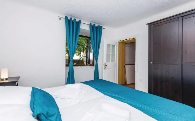 Amazing Home in Matulji With Wifi and 8 Bedrooms