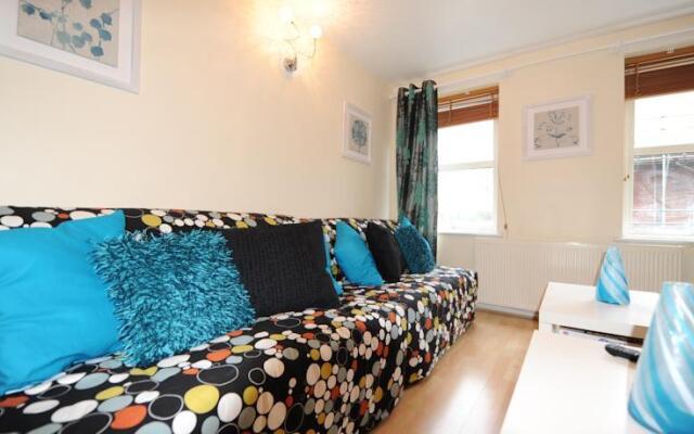 Amazing Apartment-brick Lane Apartment Cn4