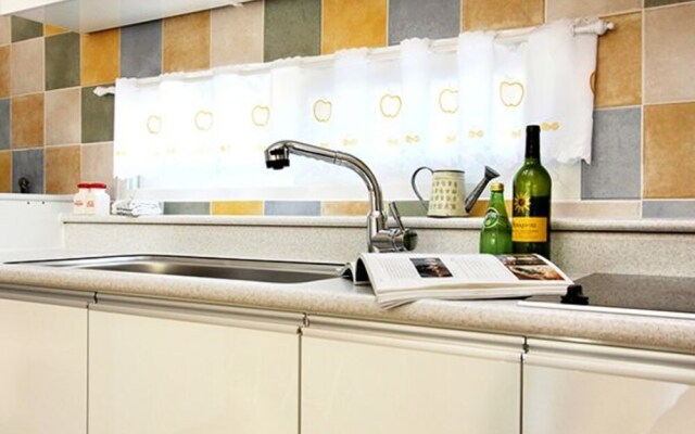 Danyang Dutch Windmill Town Pension